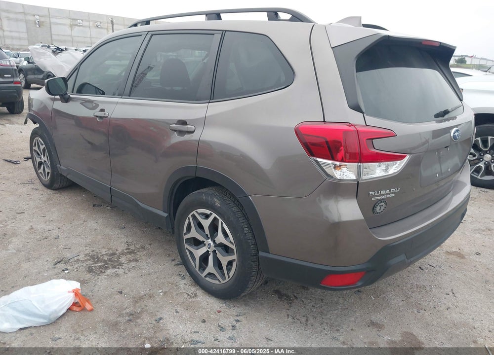 2022 SUBARU FORESTER VIN: JF2SKADC5NH496677