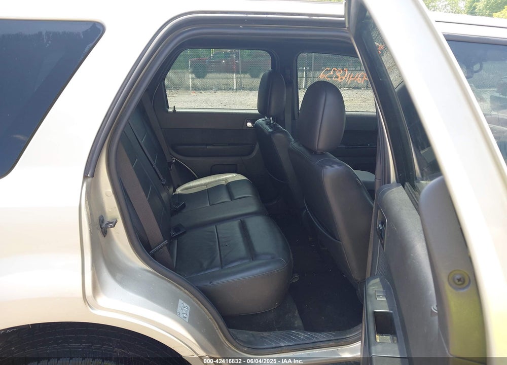 2011 FORD ESCAPE VIN: 1FMCU9EG4BKB19958