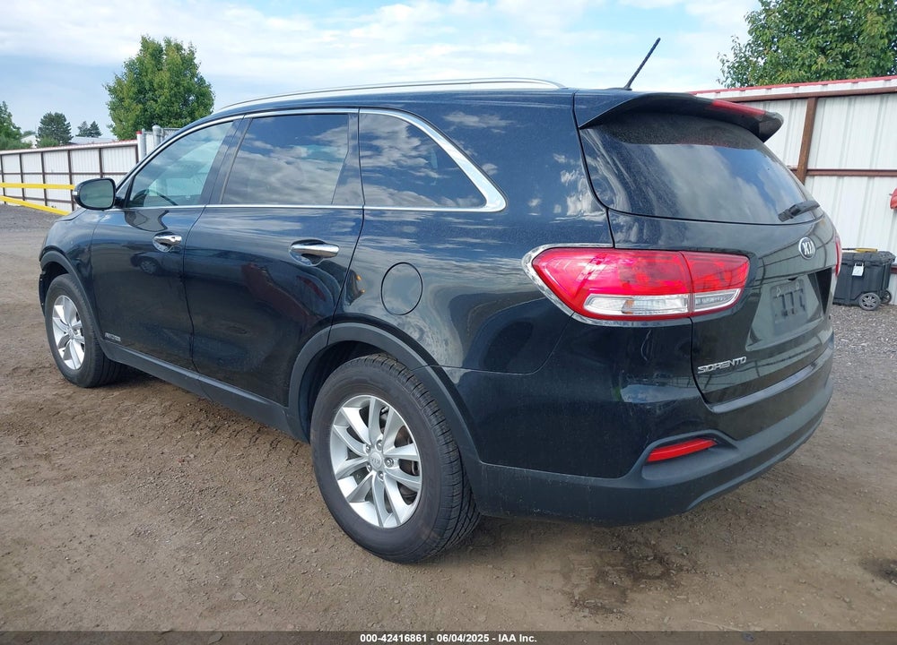 2016 KIA SORENTO VIN: 5XYPGDA50GG131686