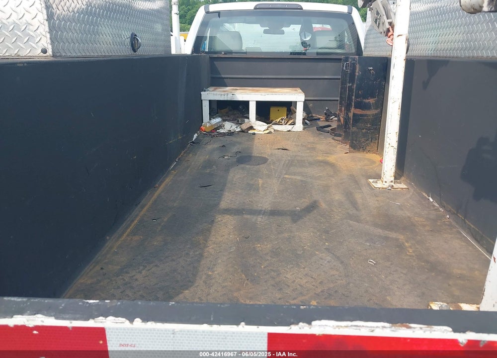 2017 FORD F-350 CHASSIS XL VIN: 1FDRF3G66HEE06795