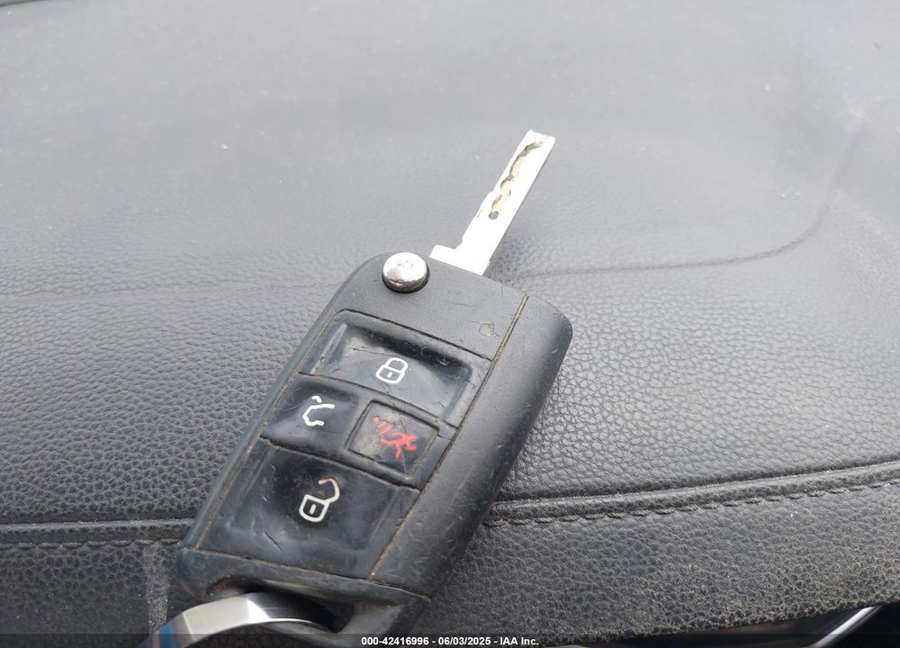 2019 VOLKSWAGEN JETTA VIN: 3VWC57BU7KM093152