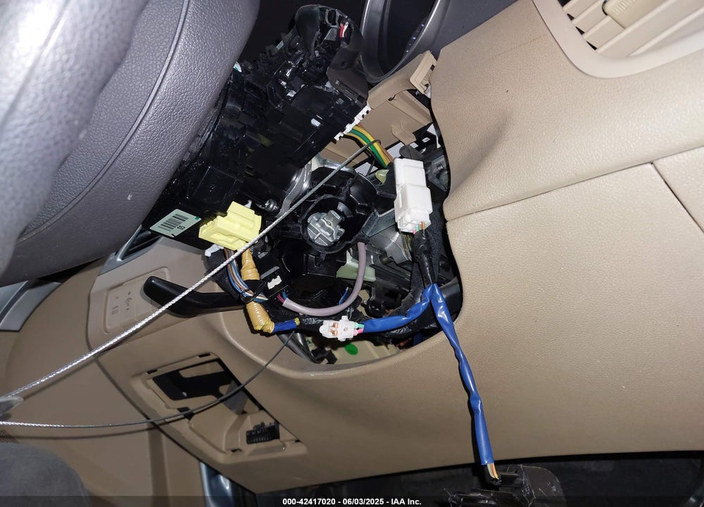 2013 HYUNDAI ELANTRA VIN: KMHDH4AE4DU844578