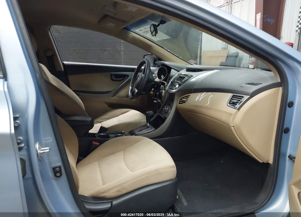 2013 HYUNDAI ELANTRA VIN: KMHDH4AE4DU844578