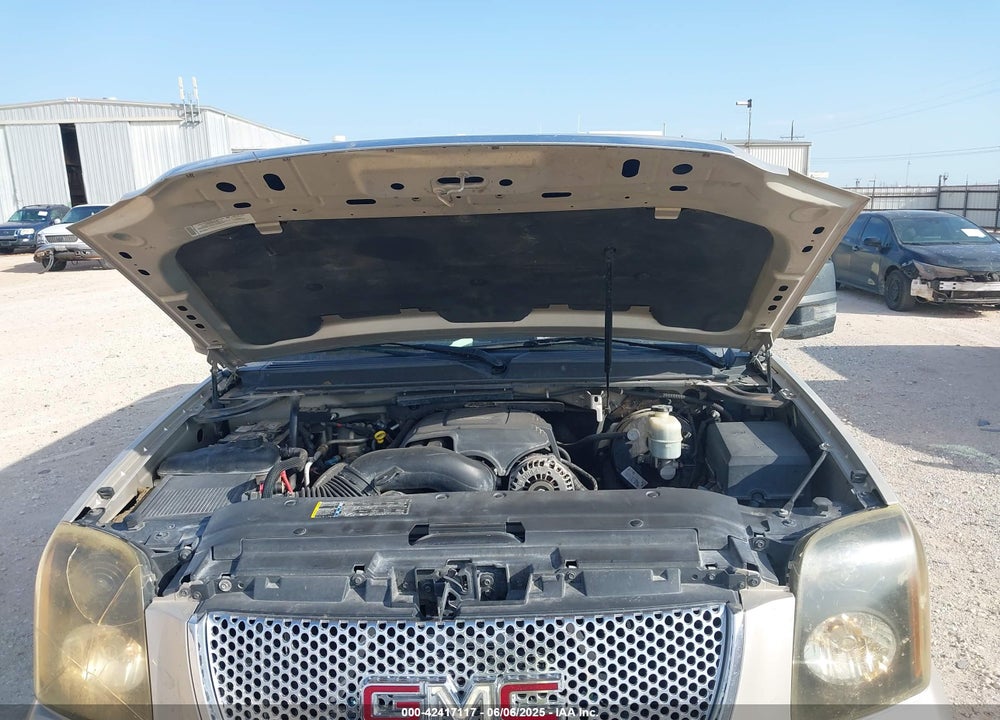2007 GMC YUKON XL 1500 DENALI VIN: 1GKFK66827J190459