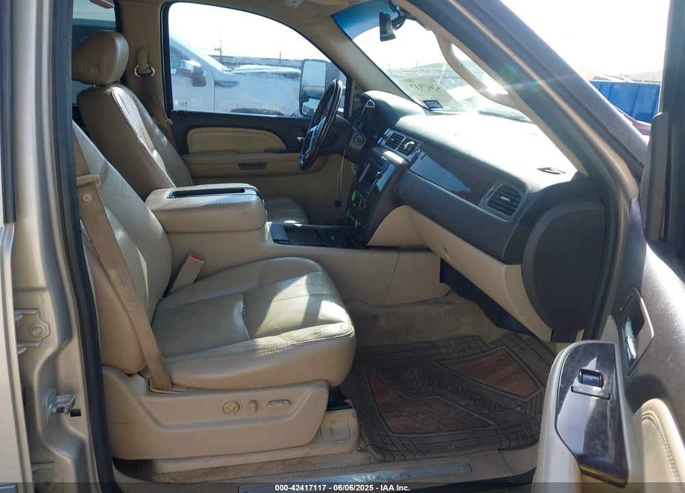 2007 GMC YUKON XL 1500 DENALI VIN: 1GKFK66827J190459