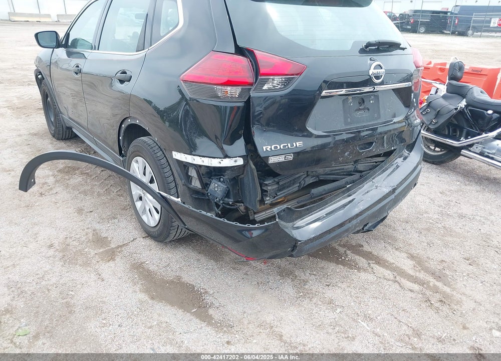 2017 NISSAN ROGUE VIN: 5N1AT2MVXHC861592