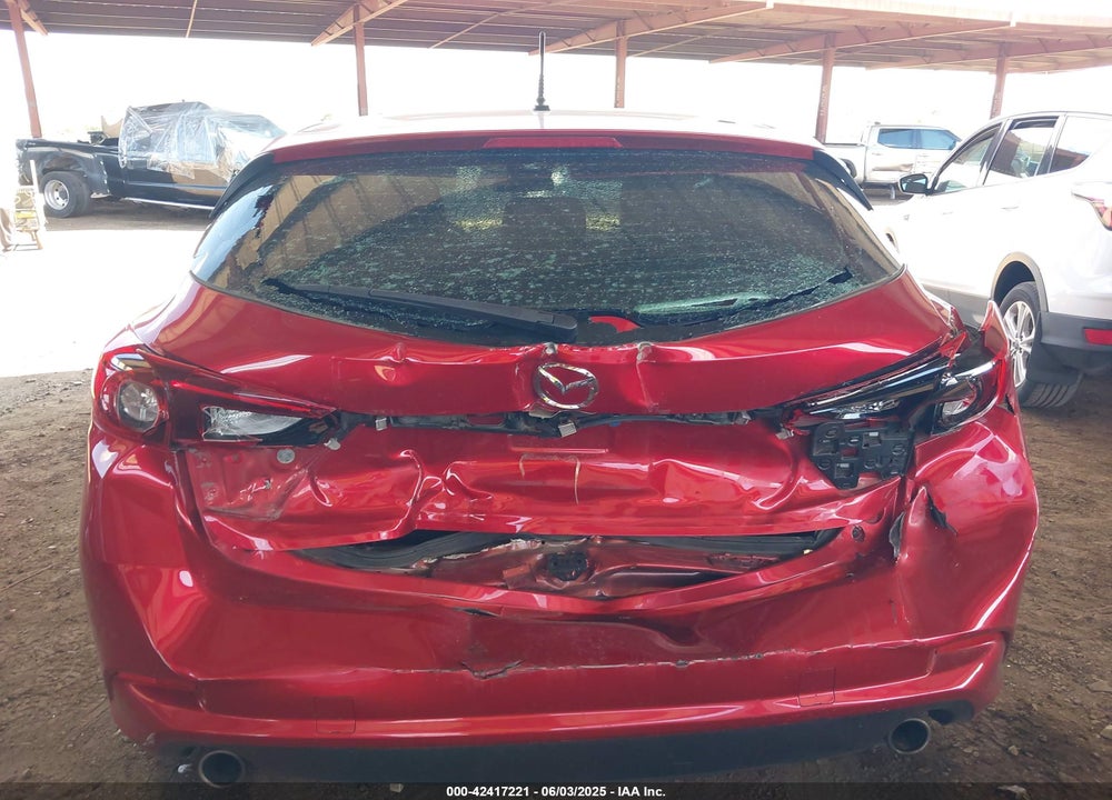 2018 MAZDA 3 TOURING VIN: 3MZBN1L37JM172673