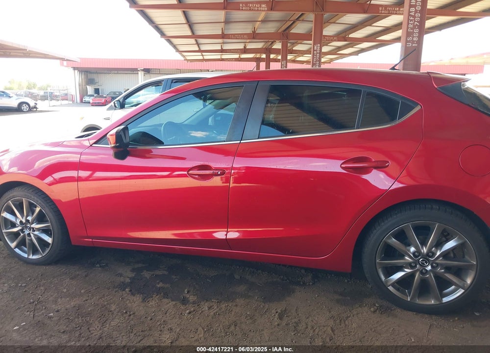 2018 MAZDA 3 TOURING VIN: 3MZBN1L37JM172673
