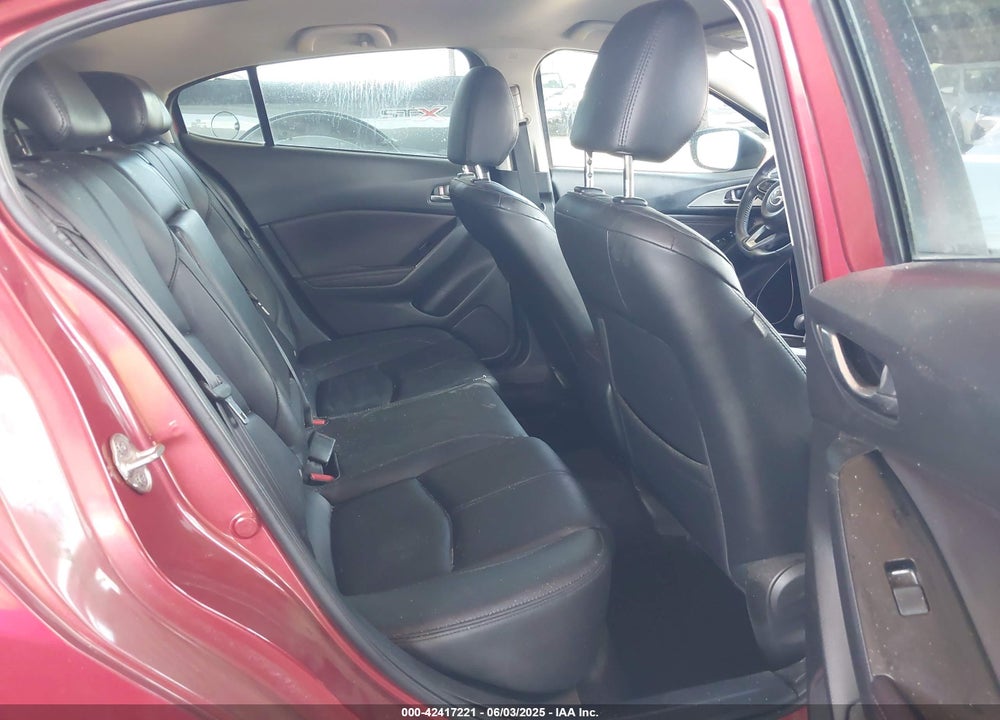 2018 MAZDA 3 TOURING VIN: 3MZBN1L37JM172673