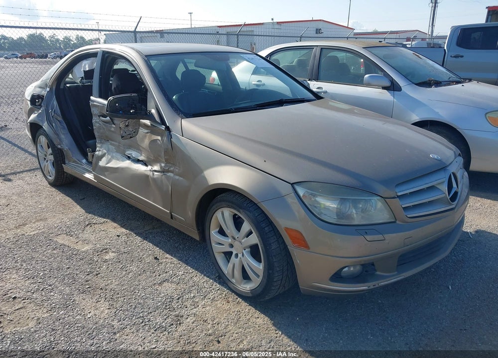 2008 MERCEDES-BENZ C 300 LUXURY/SPORT VIN: WDDGF54X08F121529