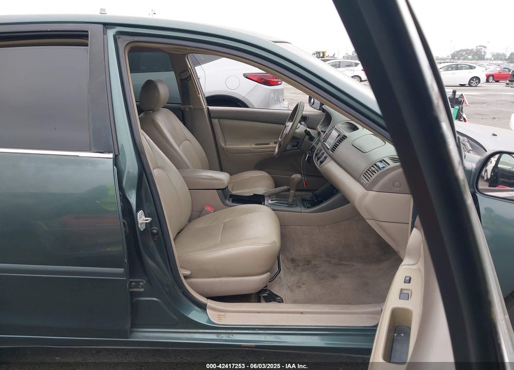 2004 TOYOTA CAMRY LE VIN: 4T1BE32K64U357168