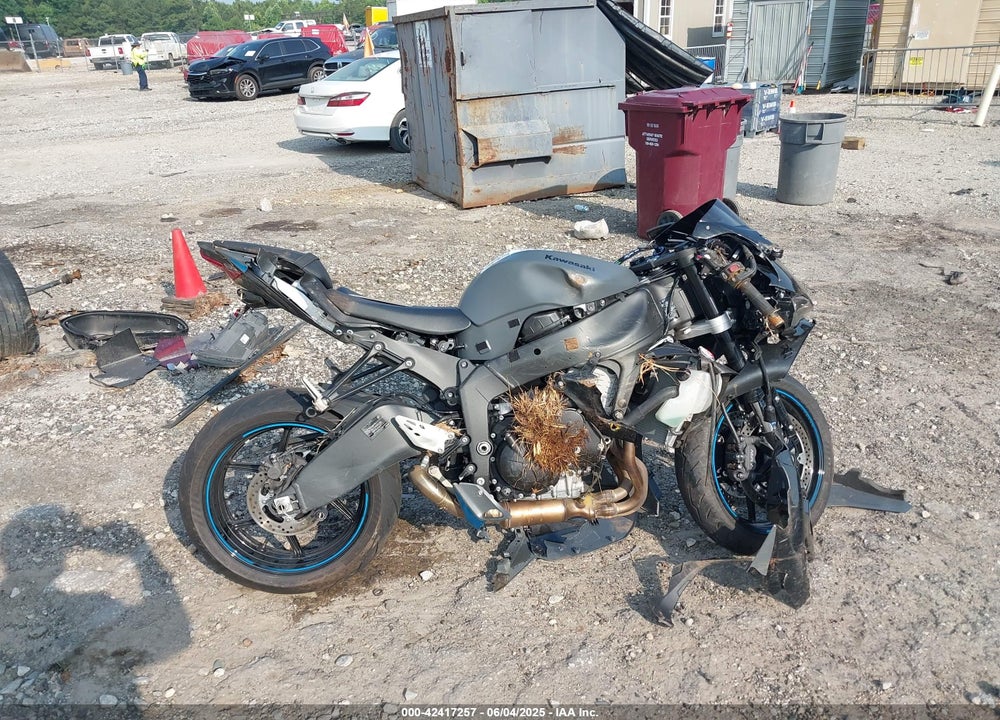 2025 KAWASAKI ZX636 K VIN: JKBZXJK15SA008421