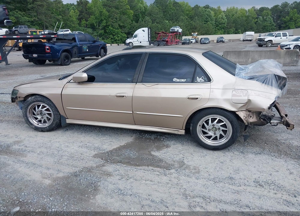2002 HONDA ACCORD 2.3 EX VIN: 1HGCG55622A032711