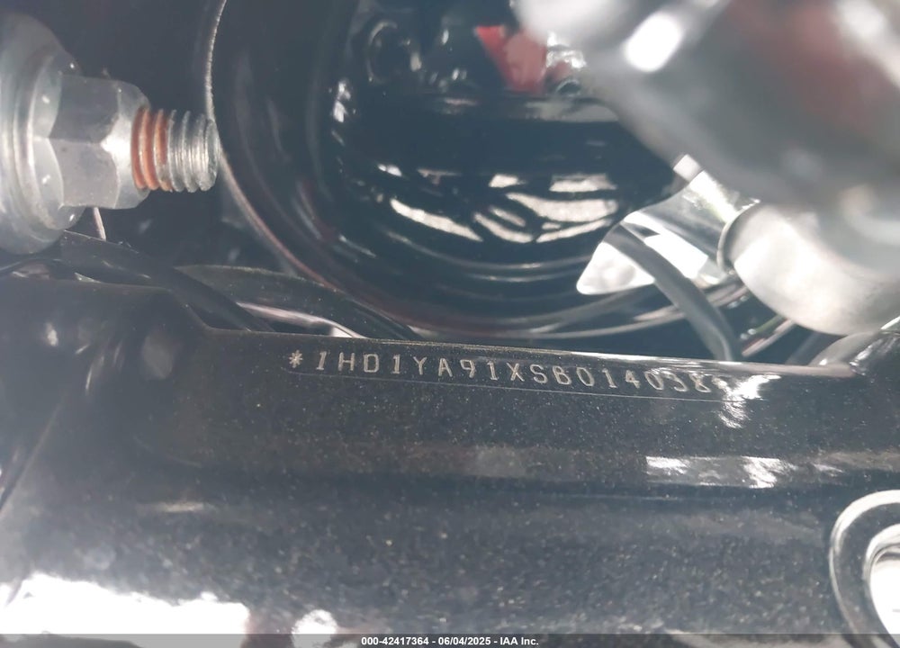 2025 HARLEY-DAVIDSON FLHC VIN: 1HD1YA91XSB014038