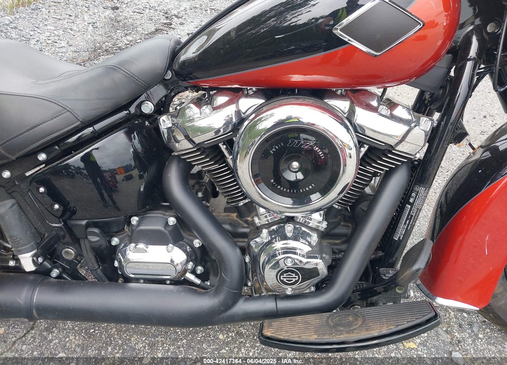 2025 HARLEY-DAVIDSON FLHC VIN: 1HD1YA91XSB014038