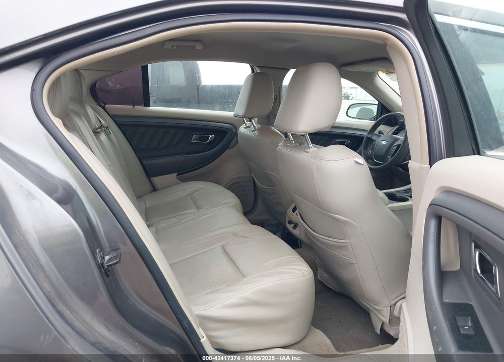 2011 FORD TAURUS VIN: 1FAHP2DW3BG151178