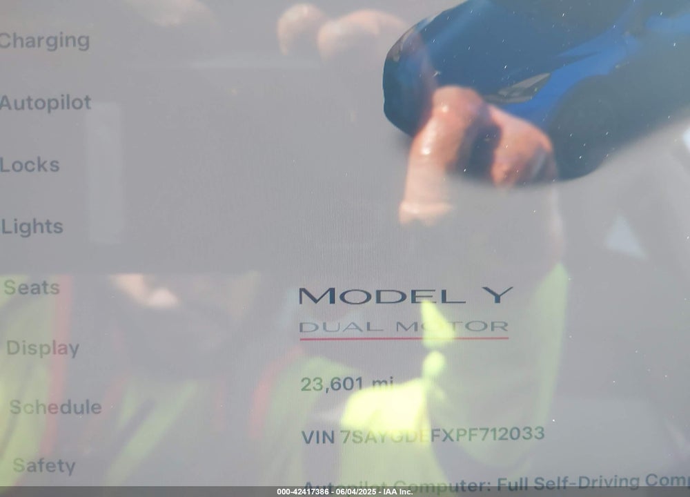 2023 TESLA MODEL Y VIN: 7SAYGDEFXPF712033