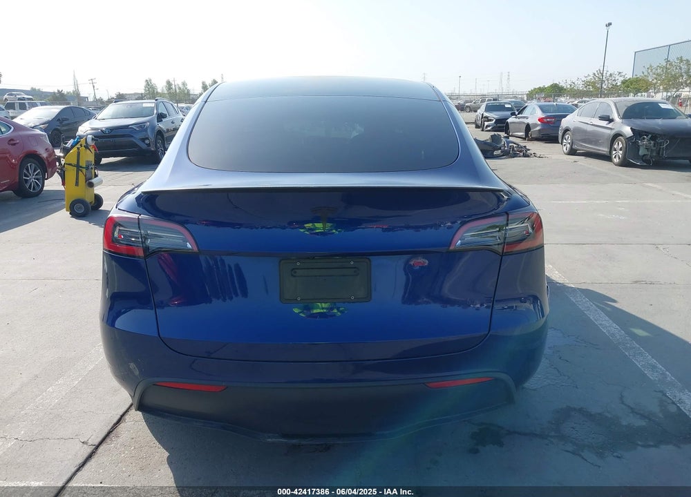 2023 TESLA MODEL Y VIN: 7SAYGDEFXPF712033