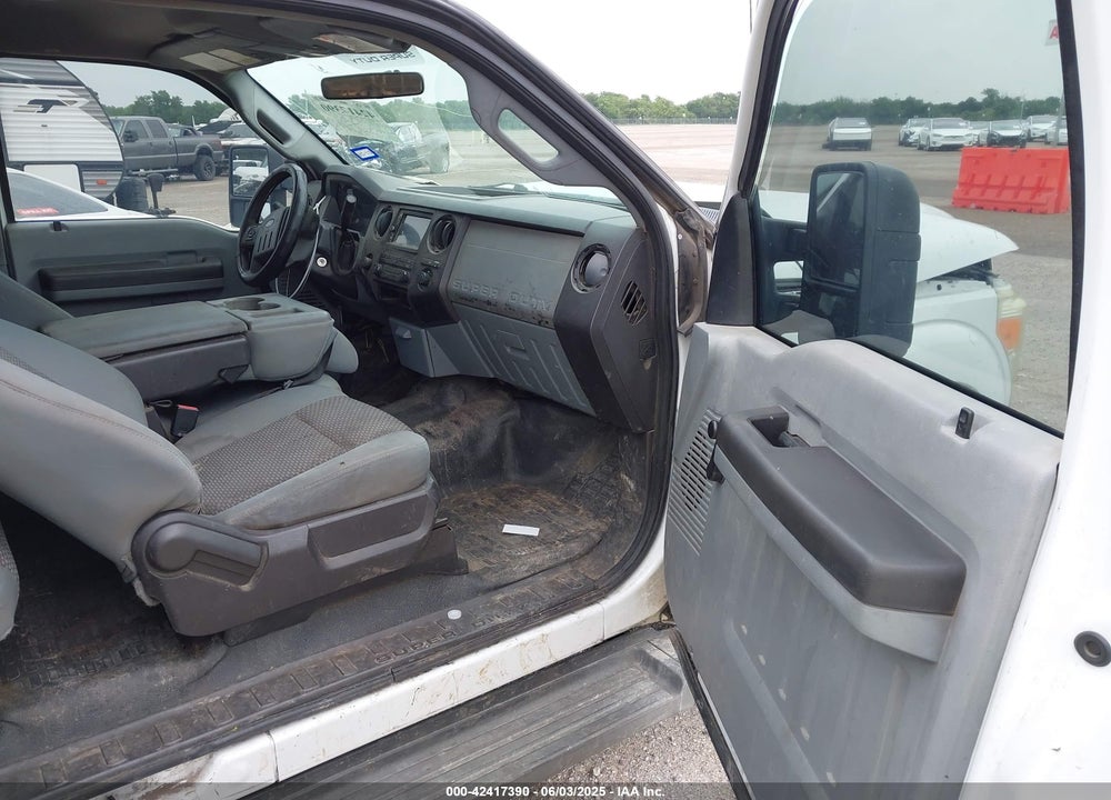 2011 FORD F-250 VIN: 1FT7X2A61BEA38223
