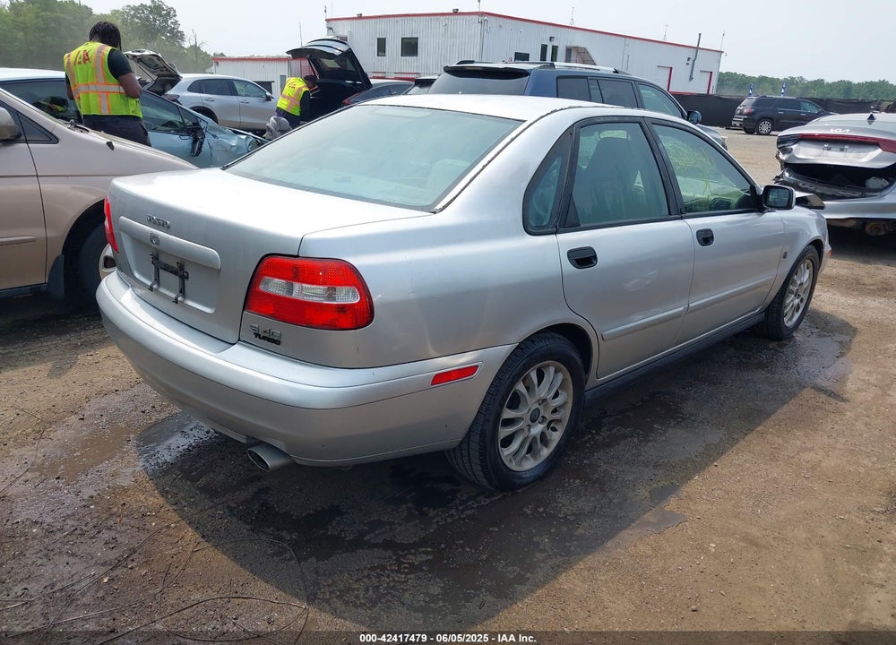 2004 VOLVO S40 VIN: YV1VS27584F044600
