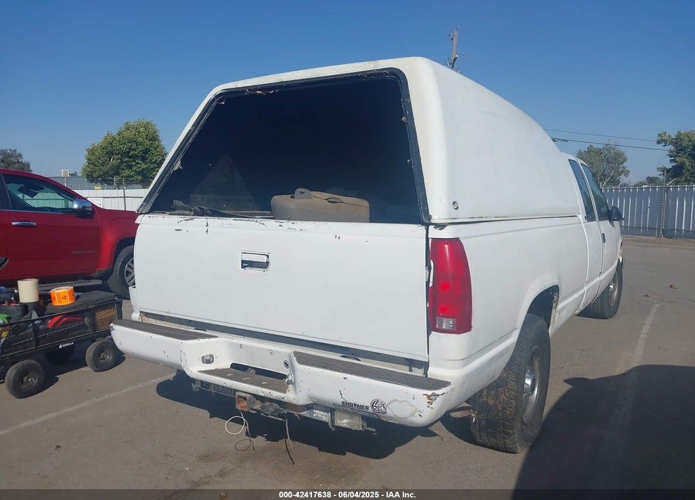 1998 GMC SIERRA 2500 SL VIN: 1GTGC29J1WE529918