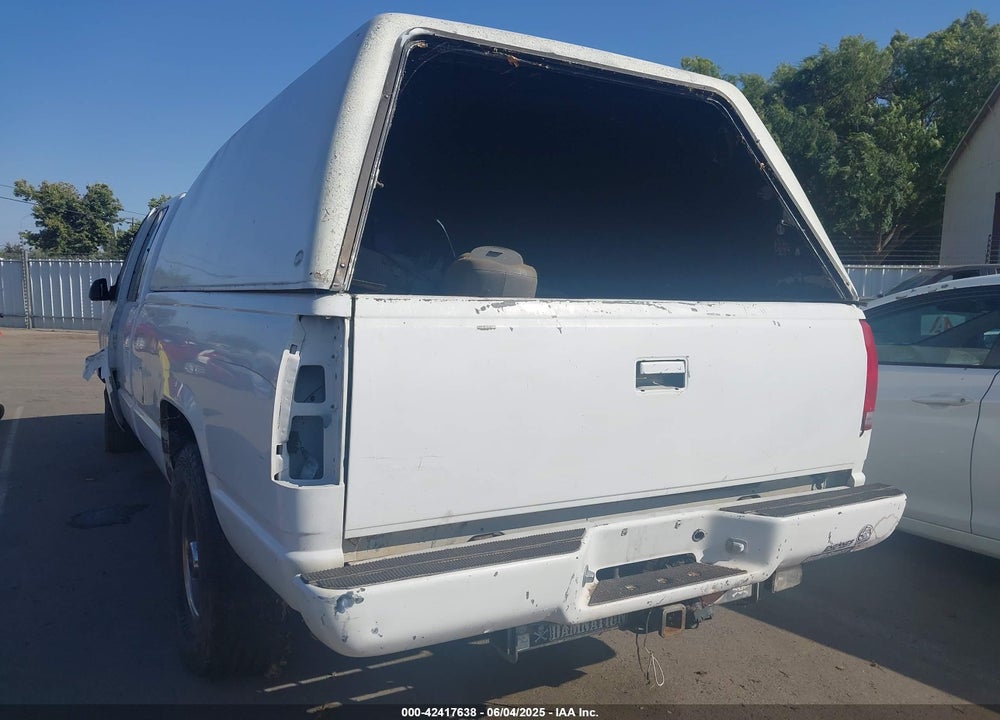 1998 GMC SIERRA 2500 SL VIN: 1GTGC29J1WE529918