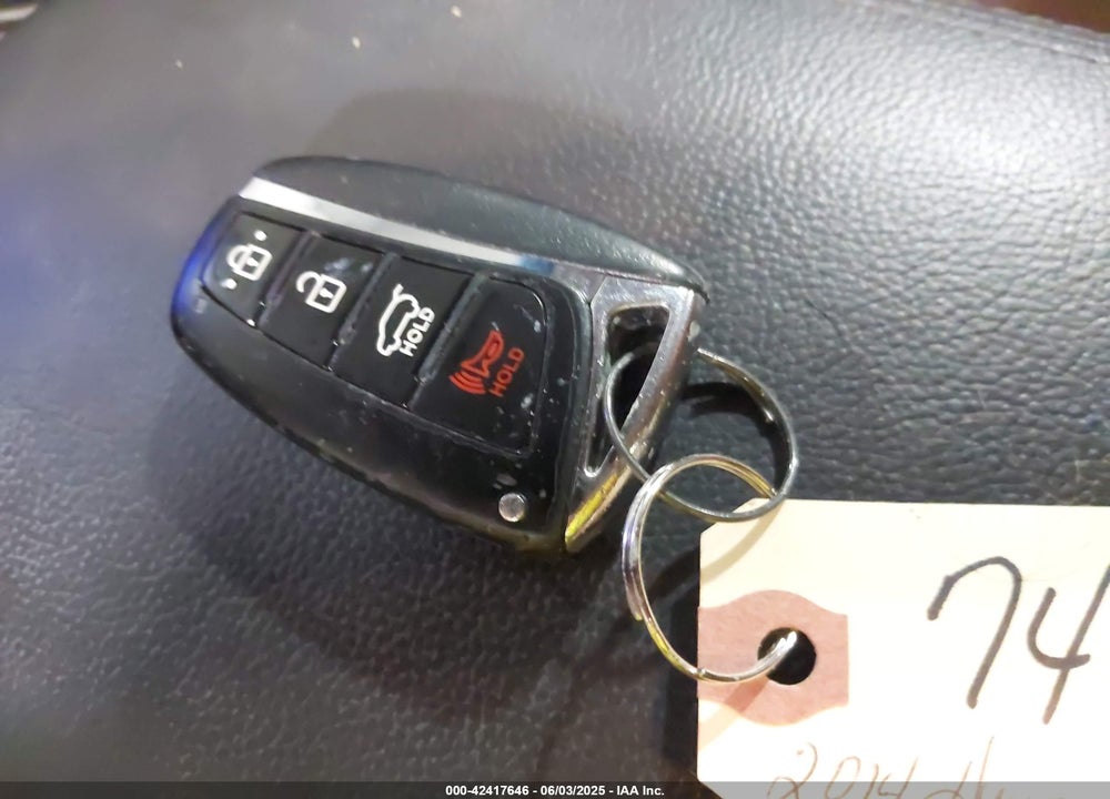 2014 HYUNDAI SANTA FE GLS VIN: KM8SNDHF2EU035158