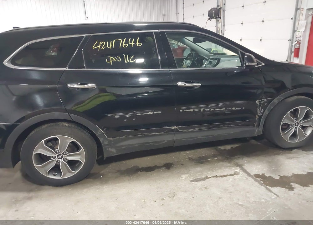 2014 HYUNDAI SANTA FE GLS VIN: KM8SNDHF2EU035158