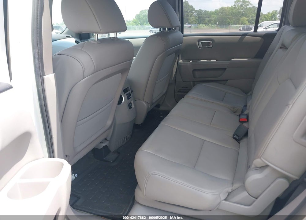 2015 HONDA PILOT EX-L VIN: 5FNYF3H59FB006439