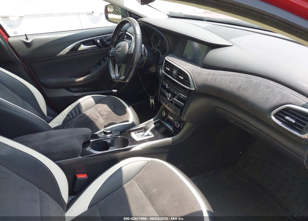 2017 INFINITI QX30 VIN: SJKCH5CP0HA024491