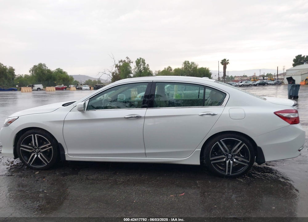 2017 HONDA ACCORD TOURING V6 VIN: 1HGCR3F9XHA032729