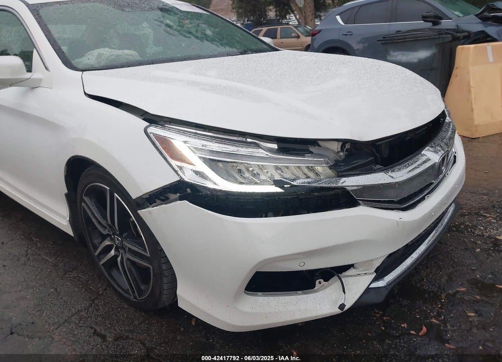 2017 HONDA ACCORD TOURING V6 VIN: 1HGCR3F9XHA032729