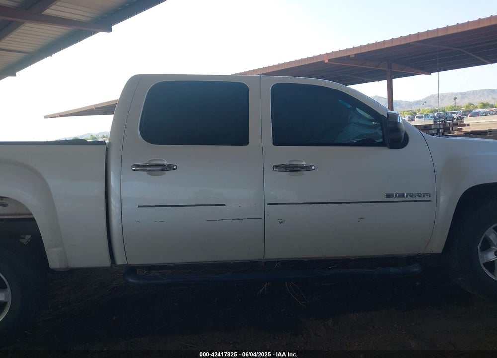 2011 GMC SIERRA 1500 SLE VIN: 3GTP2VE37BG319984