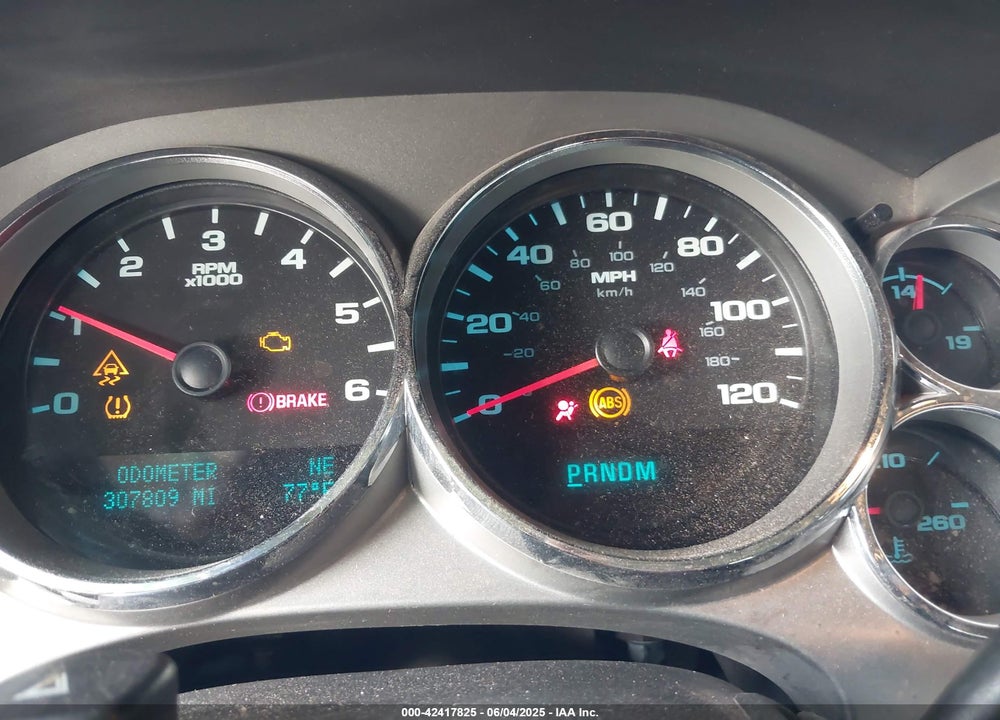 2011 GMC SIERRA 1500 SLE VIN: 3GTP2VE37BG319984
