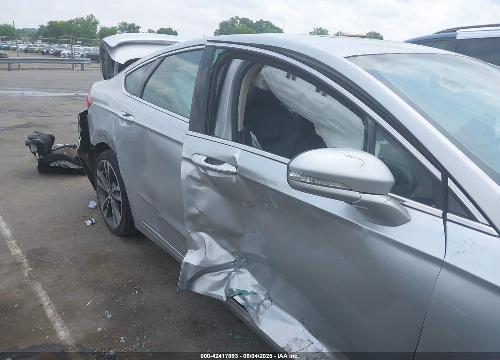 2019 FORD FUSION VIN: 3FA6P0D95KR187890