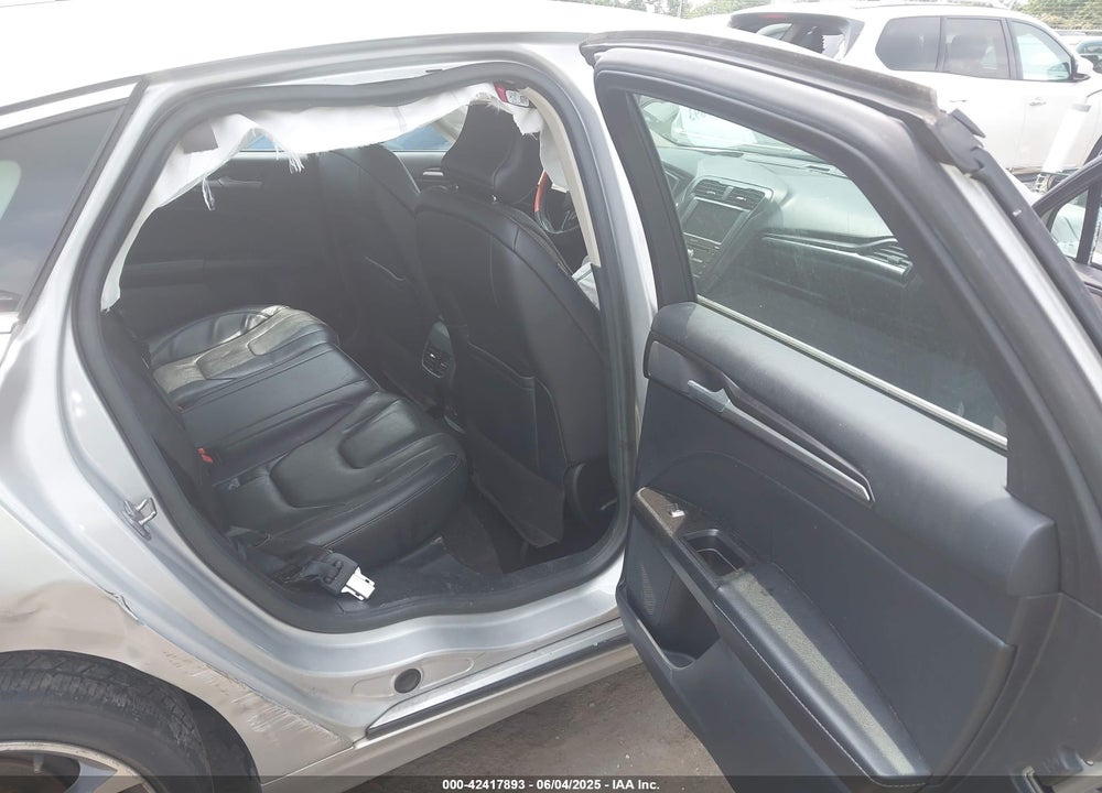 2019 FORD FUSION VIN: 3FA6P0D95KR187890