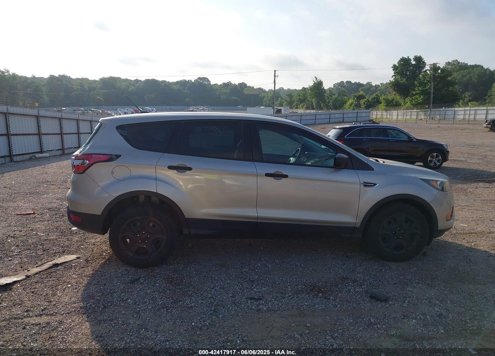 2018 FORD ESCAPE VIN: 1FMCU0F72JUA48532