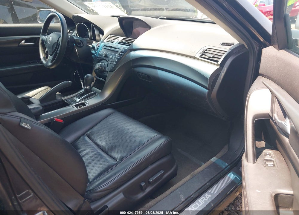 2013 ACURA TL VIN: 19UUA8F51DA016581