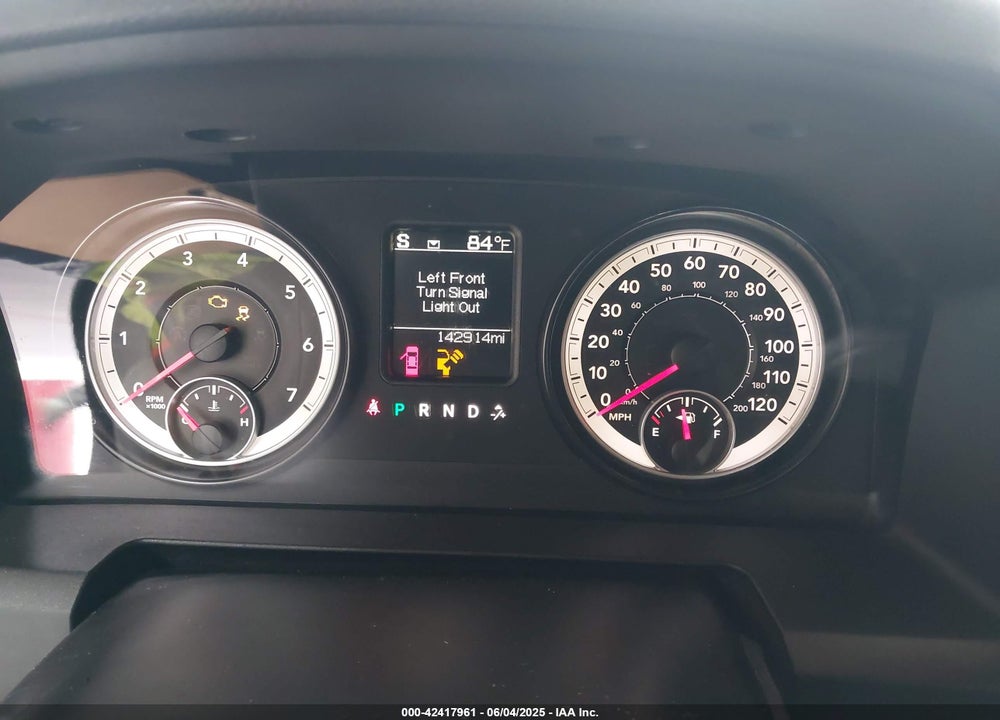 2014 RAM 1500 VIN: 1C6RR7KTXES260664