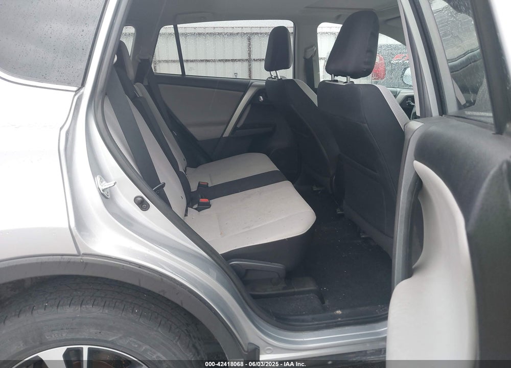 2017 TOYOTA RAV4 VIN: 2T3WFREV8HW391424