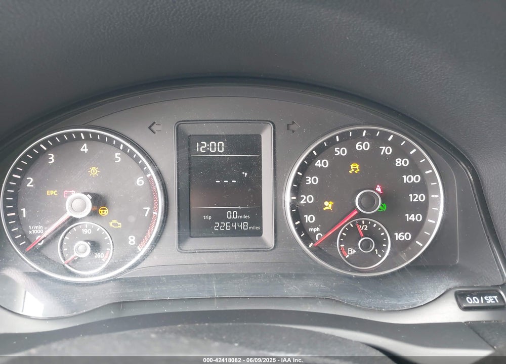2010 VOLKSWAGEN JETTA VIN: 3VWRZ7AJ6AM113590
