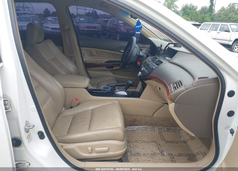 2008 HONDA ACCORD VIN: 1HGCP36868A027119