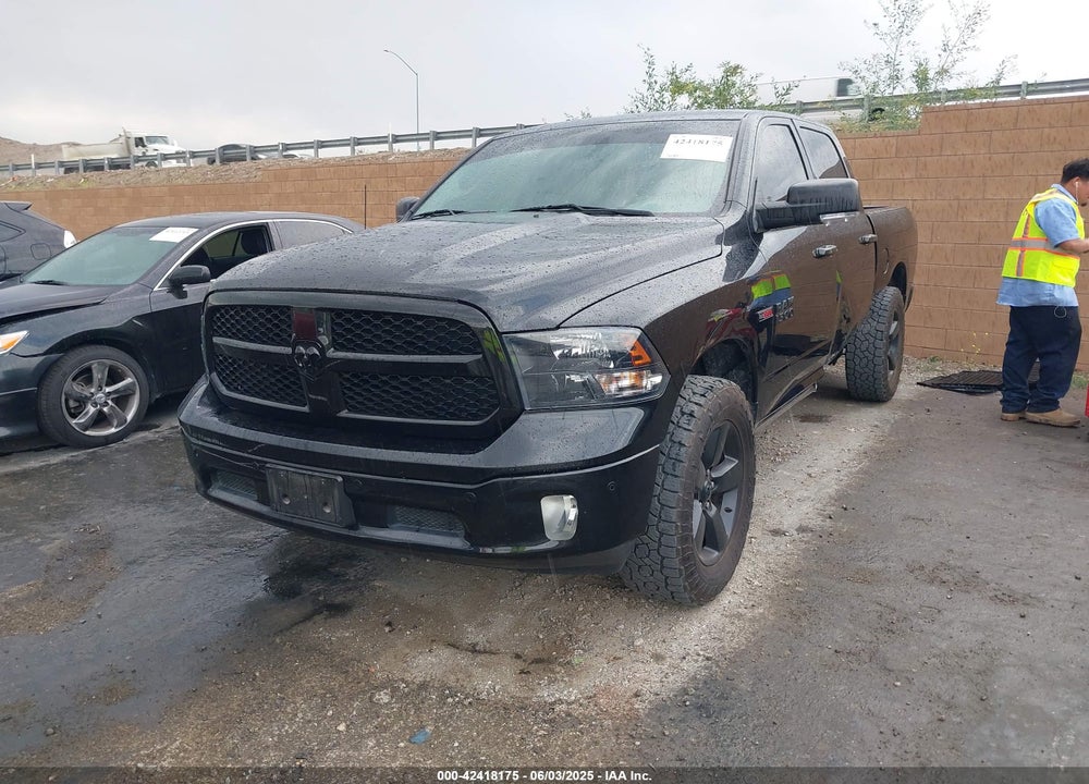 2018 RAM 1500 VIN: 1C6RR7LM1JS351694
