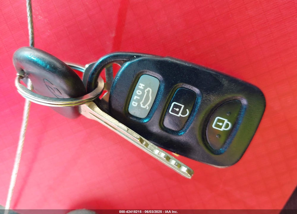 2011 HYUNDAI ELANTRA VIN: 5NPDH4AE5BH031049
