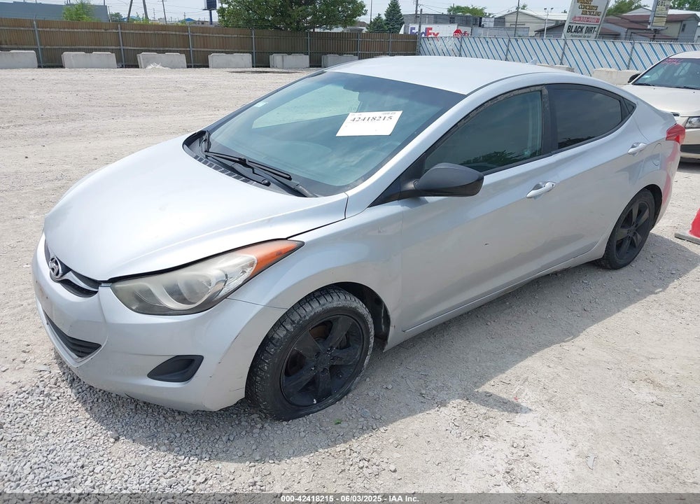 2011 HYUNDAI ELANTRA VIN: 5NPDH4AE5BH031049