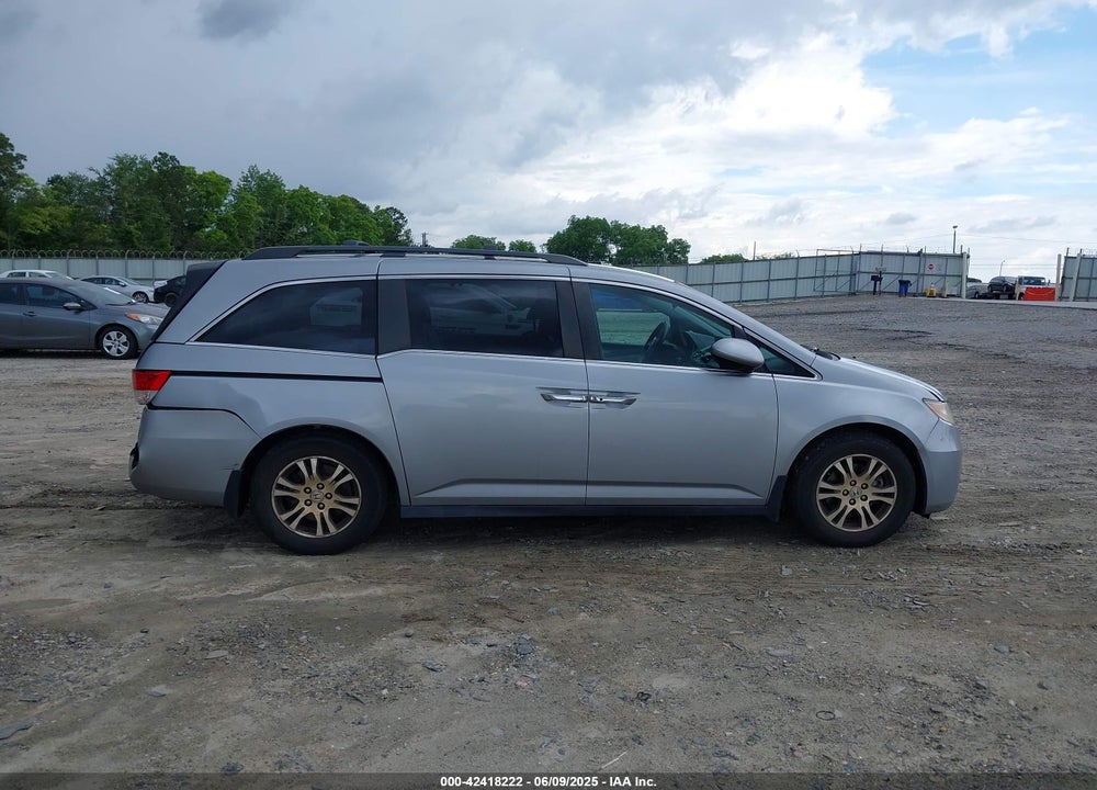 2016 HONDA ODYSSEY SE VIN: 5FNRL5H37GB146921