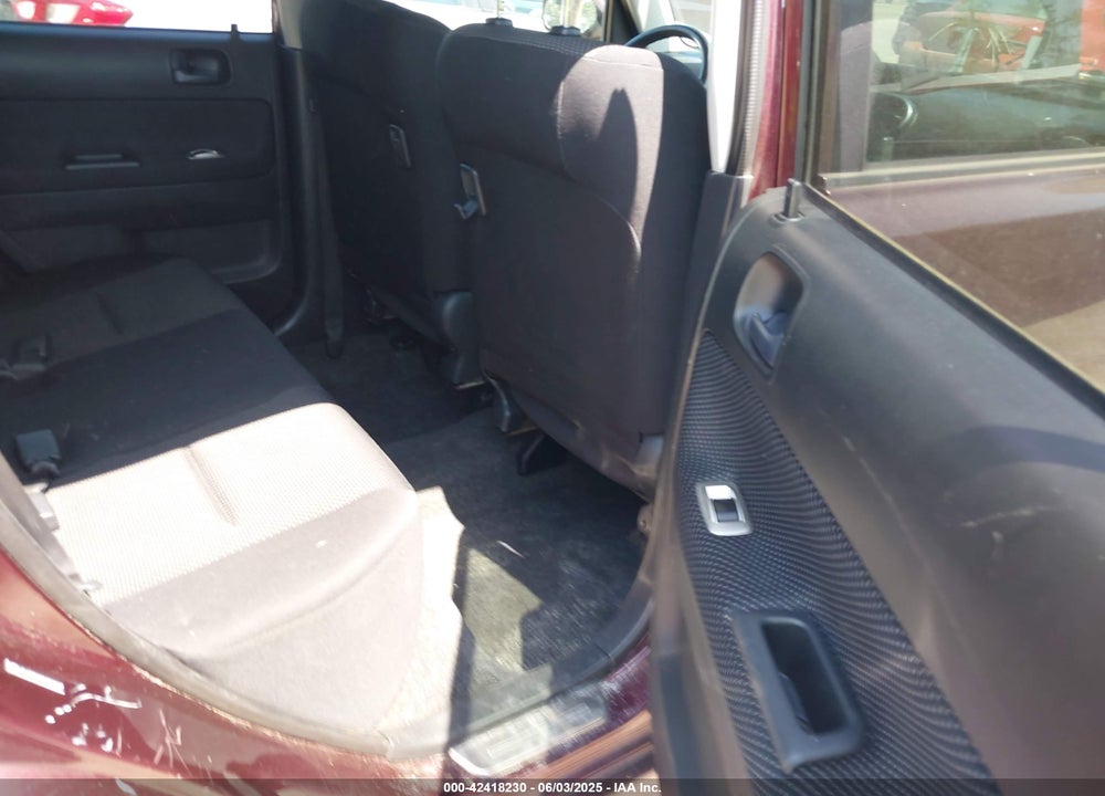 2005 SCION XB VIN: JTLKT324X54021847