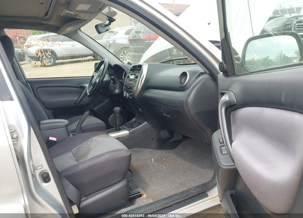 2004 TOYOTA RAV4 VIN: JTEGD20V440044689