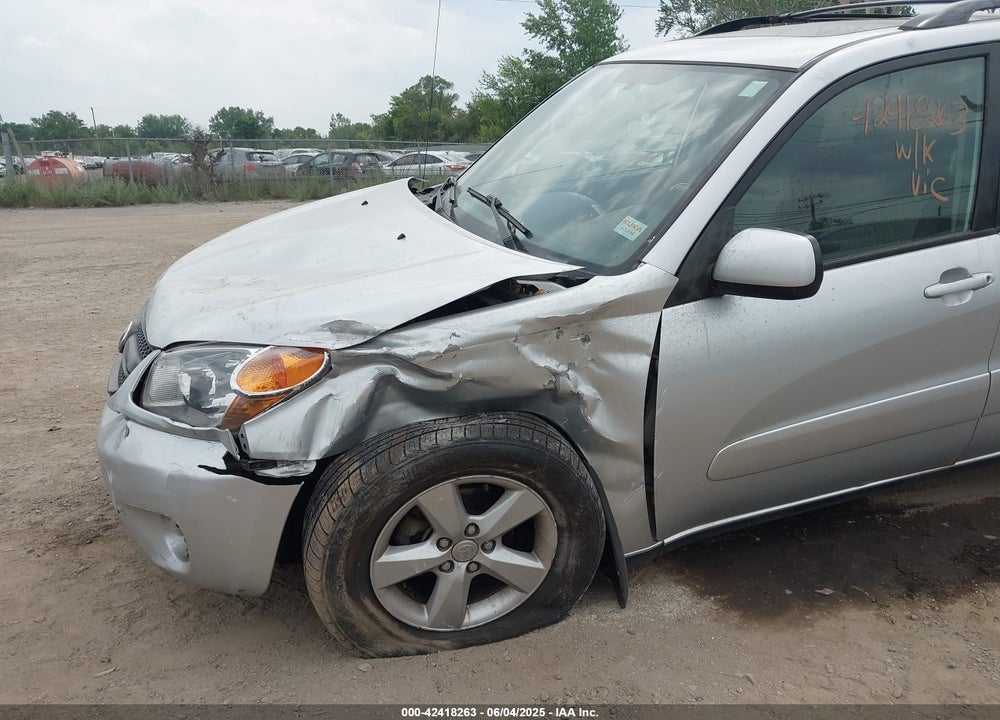 2004 TOYOTA RAV4 VIN: JTEGD20V440044689