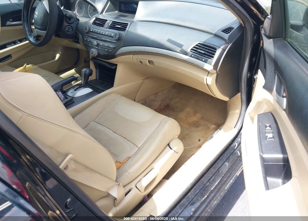 2011 HONDA ACCORD VIN: 1HGCP2F67BA101924